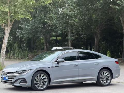 Volkswagen Passat CC 2024