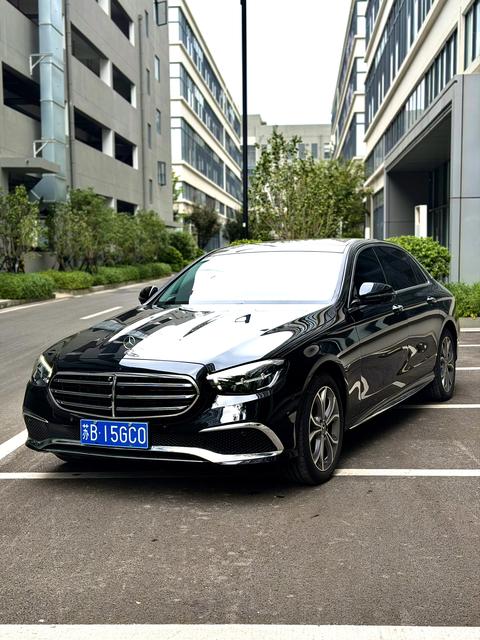 Mercedes-Benz E-Class 2022