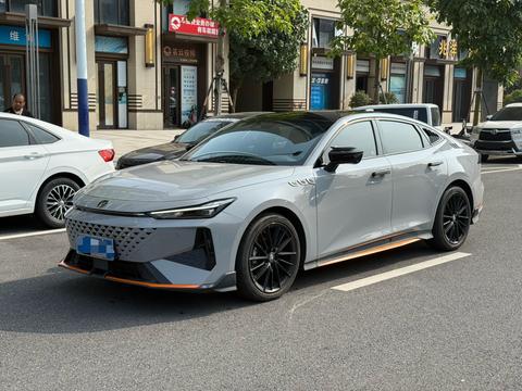 Changan UNI-V 2024