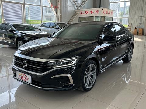 Volkswagen Passat 2023