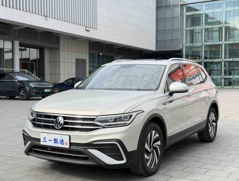 Volkswagen Tiguan L 2023