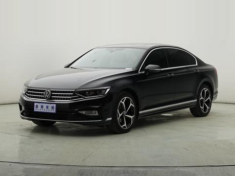 Volkswagen Magotan 2025