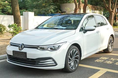 Volkswagen Golf 2024
