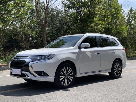 Mitsubishi Outlander 2021