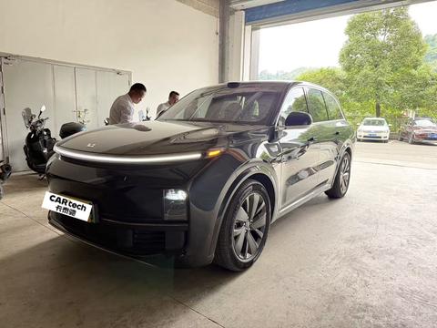 Li Auto L8 2025