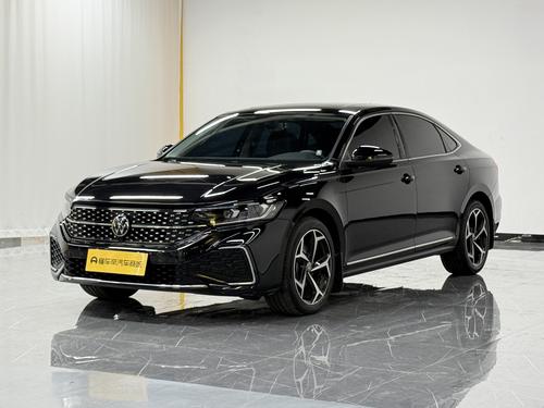 Volkswagen Passat 2025