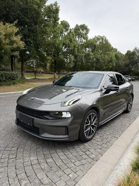 Lynk & Co 03 2021