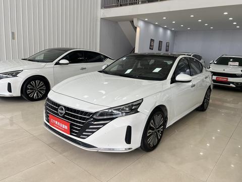 Nissan Teana 2022