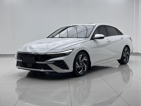 Hyundai Elantra 2023