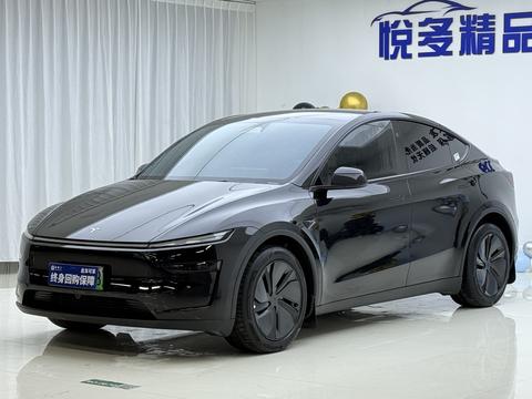 Tesla Model Y 2025