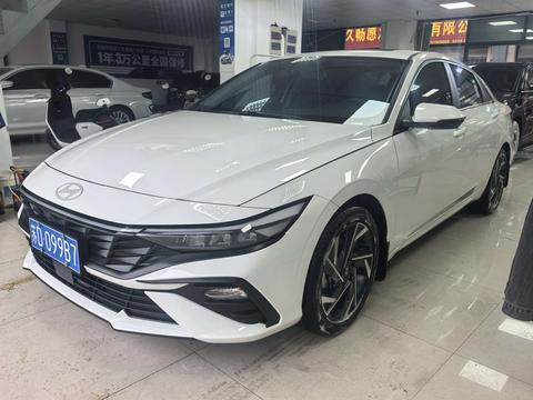 Hyundai Elantra 2023