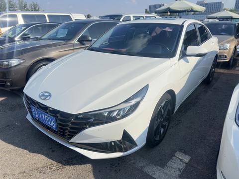 Hyundai Elantra 2022