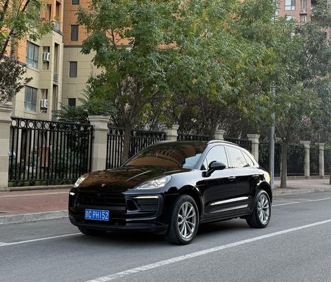 Porsche Macan 2022