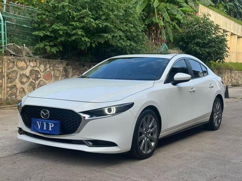 Mazda 3 Axela 2021