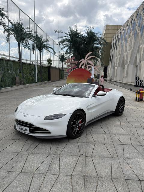 Aston Martin Vantage 2020