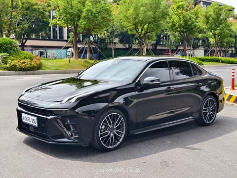 Lynk & Co 03 2023