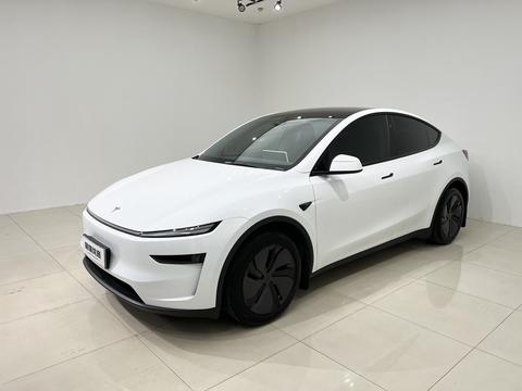Tesla Model Y 2025