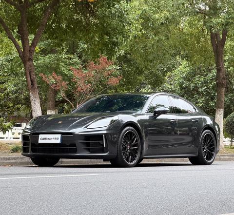 Porsche Panamera 2025