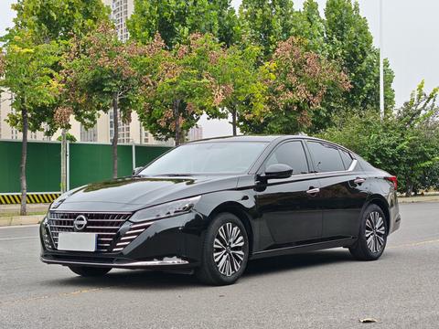 Nissan Teana 2024