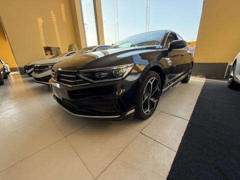 Volkswagen Magotan 2025