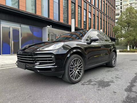 Porsche Cayenne 2022