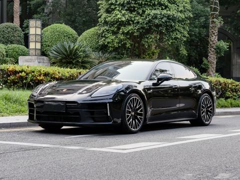 Porsche Panamera 2024
