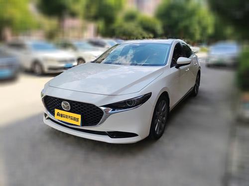Mazda 3 Axela 2022