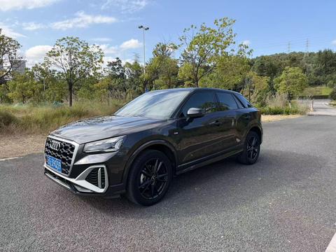 Audi Q2L 2022
