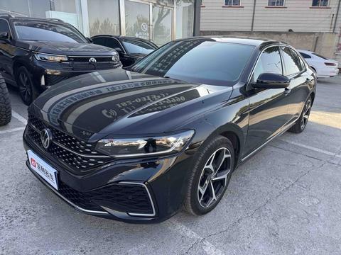 Volkswagen Passat 2023