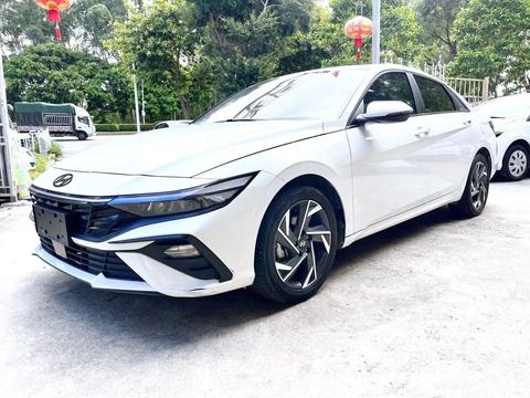 Hyundai Elantra 2023