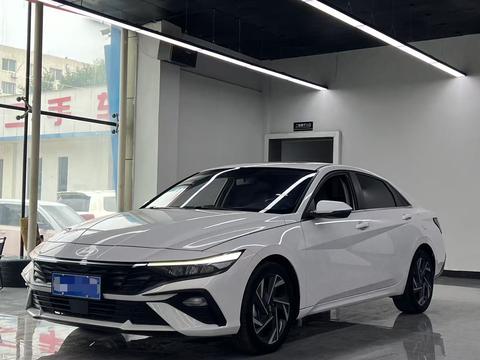 Hyundai Elantra 2023