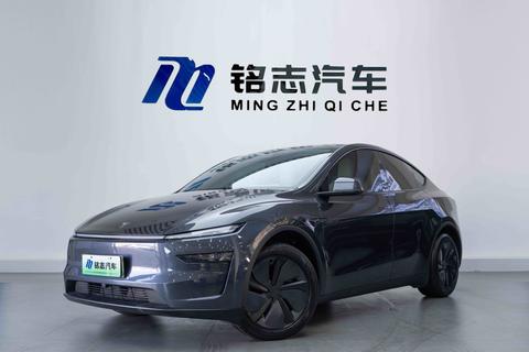 Tesla Model Y 2025