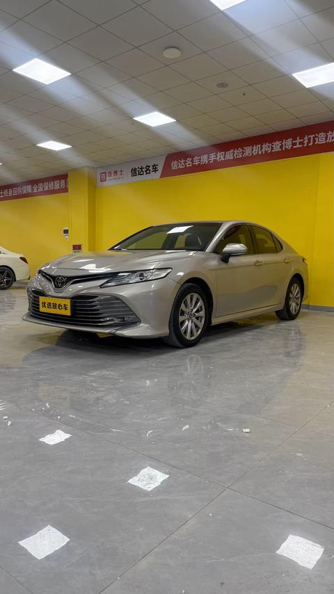 Toyota Camry 2019