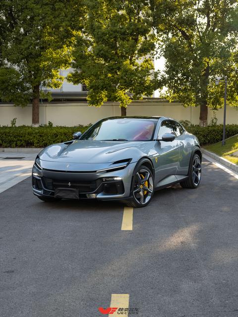 Ferrari Purosangue 2022