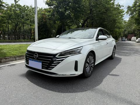 Nissan Teana 2022