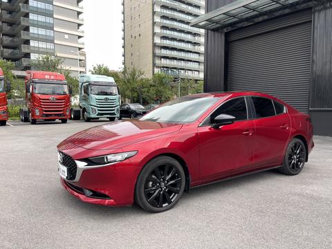 Mazda 3 Axela 2023
