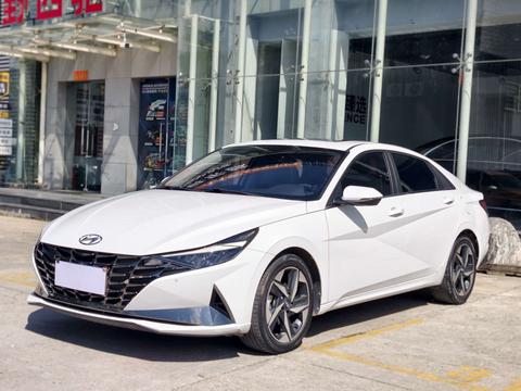 Hyundai Elantra 2022