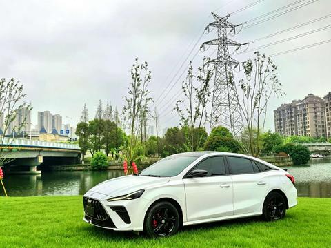 MG 5 Scorpio 2022