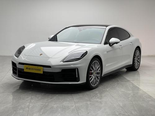 Porsche Panamera 2024
