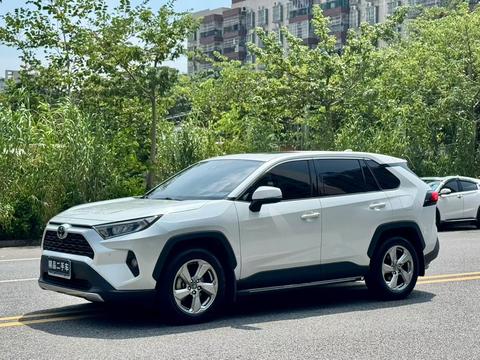 Toyota RAV4 2021