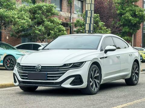 Volkswagen Passat CC 2025