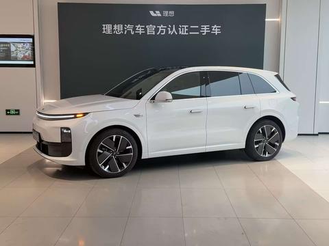 Li Auto L6 2025