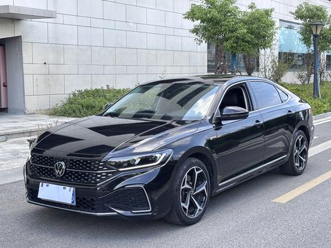 Volkswagen Passat 2023
