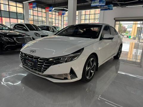 Hyundai Elantra 2022