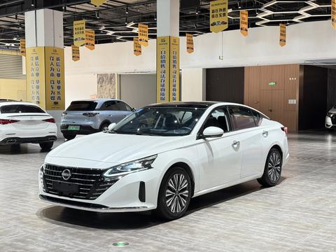 Nissan Teana 2022