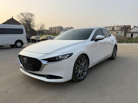 Mazda 3 Axela 2022