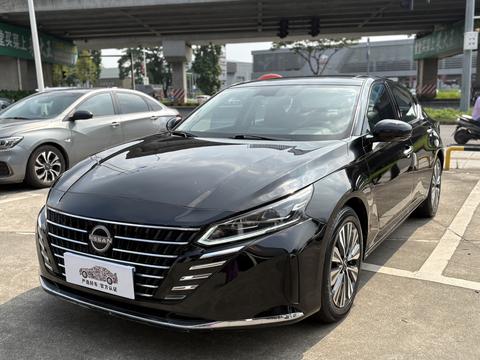 Nissan Teana 2022