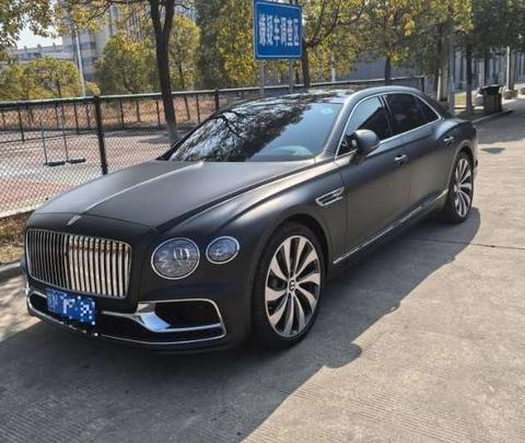 Bentley Flying Spur 2022