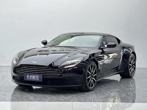 Aston Martin DB11 2023