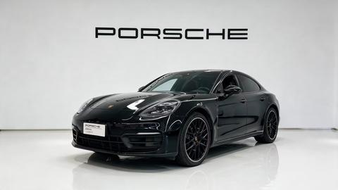 Porsche Panamera 2023